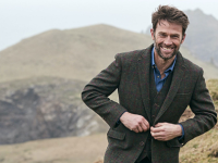 How to Wear a Tweed Vest: Step Up Your Game with These Creative Outfits